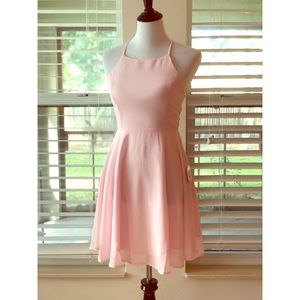 🆕🔄👗Pink Dress w/ Corset Back👗🔄🆕